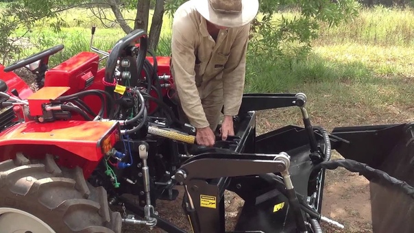 AGT Instructional Video AGT, Agilator Bucket and Rear Mount