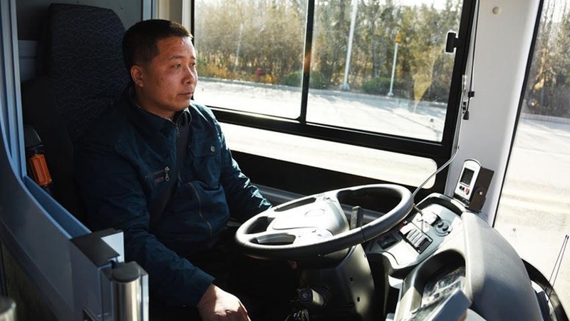 Chinese city completes 5 G autopilot bus driving