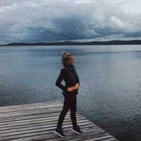 Анна Тихонова