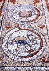 Византийская мозаика херсонес. Мозаики херсонеса таврического. Мозаика из херсонеса таврического. Что символизирует изображение птиц на херсонесских мозаиках. Херсонес таврический мозаика.