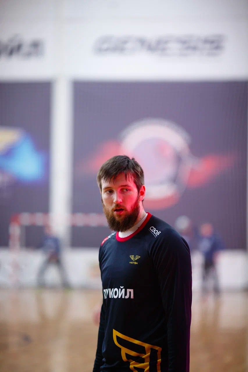 Olimpbet Суперлига. Марк Ларин: "Колено меня давно не беспокоит. Работаю, пока все в отпуске!", изображение №4