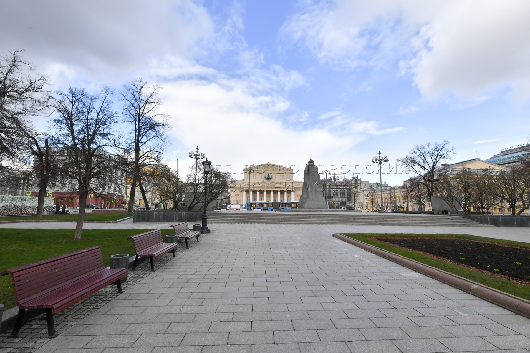 1.  «Аэроэкспресс» ещё больше сокращает количество рейсов в аэропорт «Внуково» Это картинка