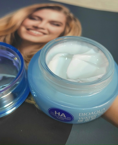 gj1FAbjMlpY.jpg?size=494x604&quality=95&