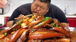 10斤猪五花做“把子肉”，猴哥各种配菜一锅出，来碗米饭太过瘾了！【胖猴仔】