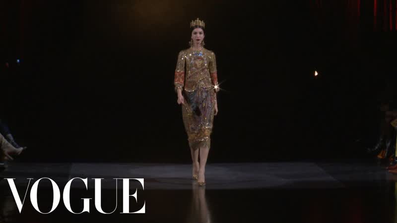Dolce Gabbana Ready to Wear Fall 2013 Vogue Fashion Week Runway